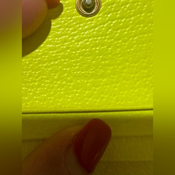GUCCI Flora Zumi Compact Neon Yellow Leather Womens Bifold W/Dustbag and box - Picture 13 of 13